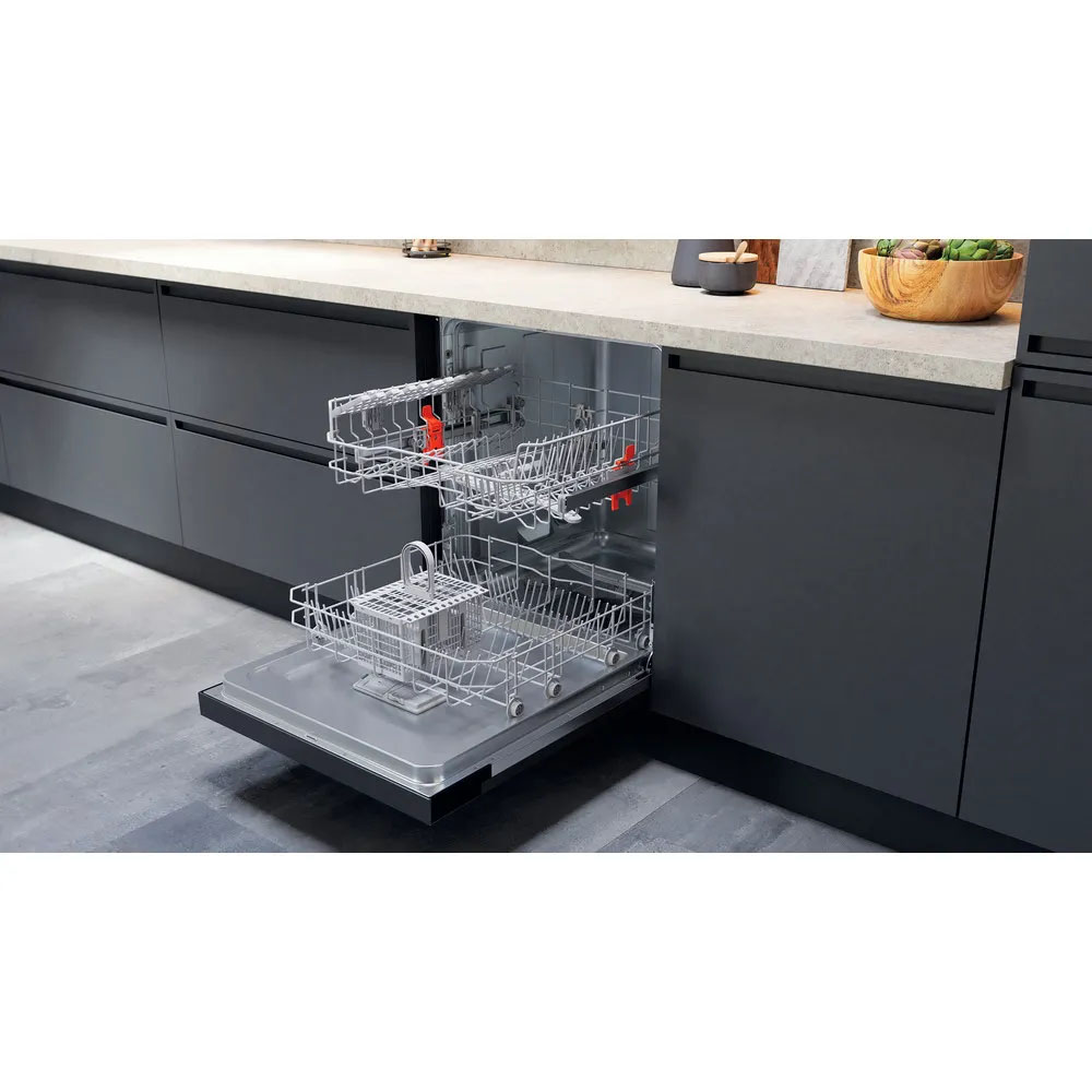Hotpoint Integrated Full Size Dishwasher H3B L626 X 4